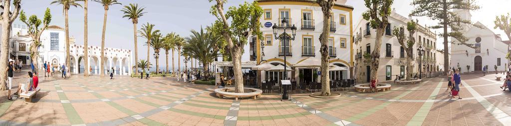 Hostal Marissal By Dorobe Nerja Exterior foto